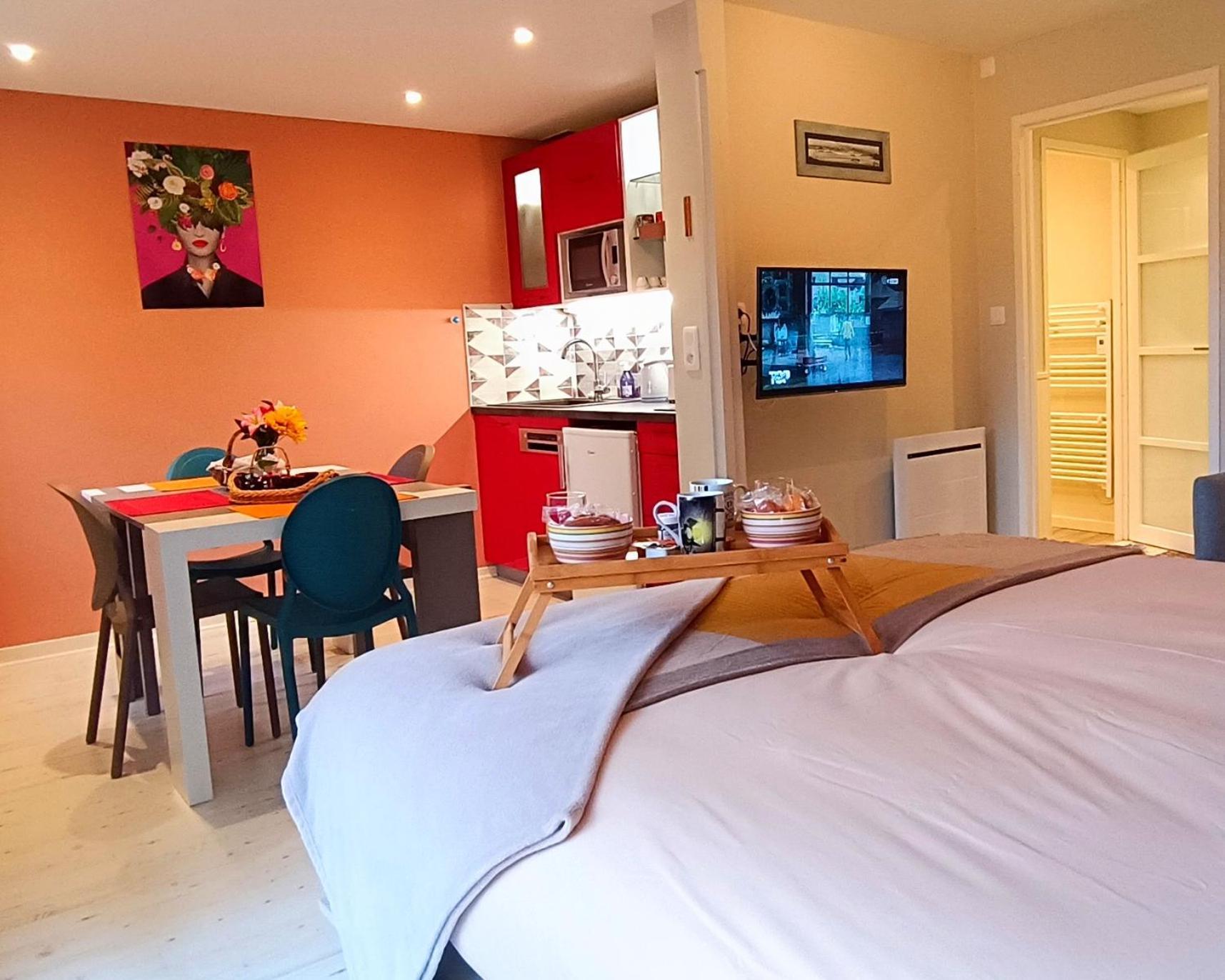 Studio Proche Plage - Parking Gratuit Et Prive - Terrasse Et Petit Jardin Cloture Курсел-сюр-Мер Екстериор снимка