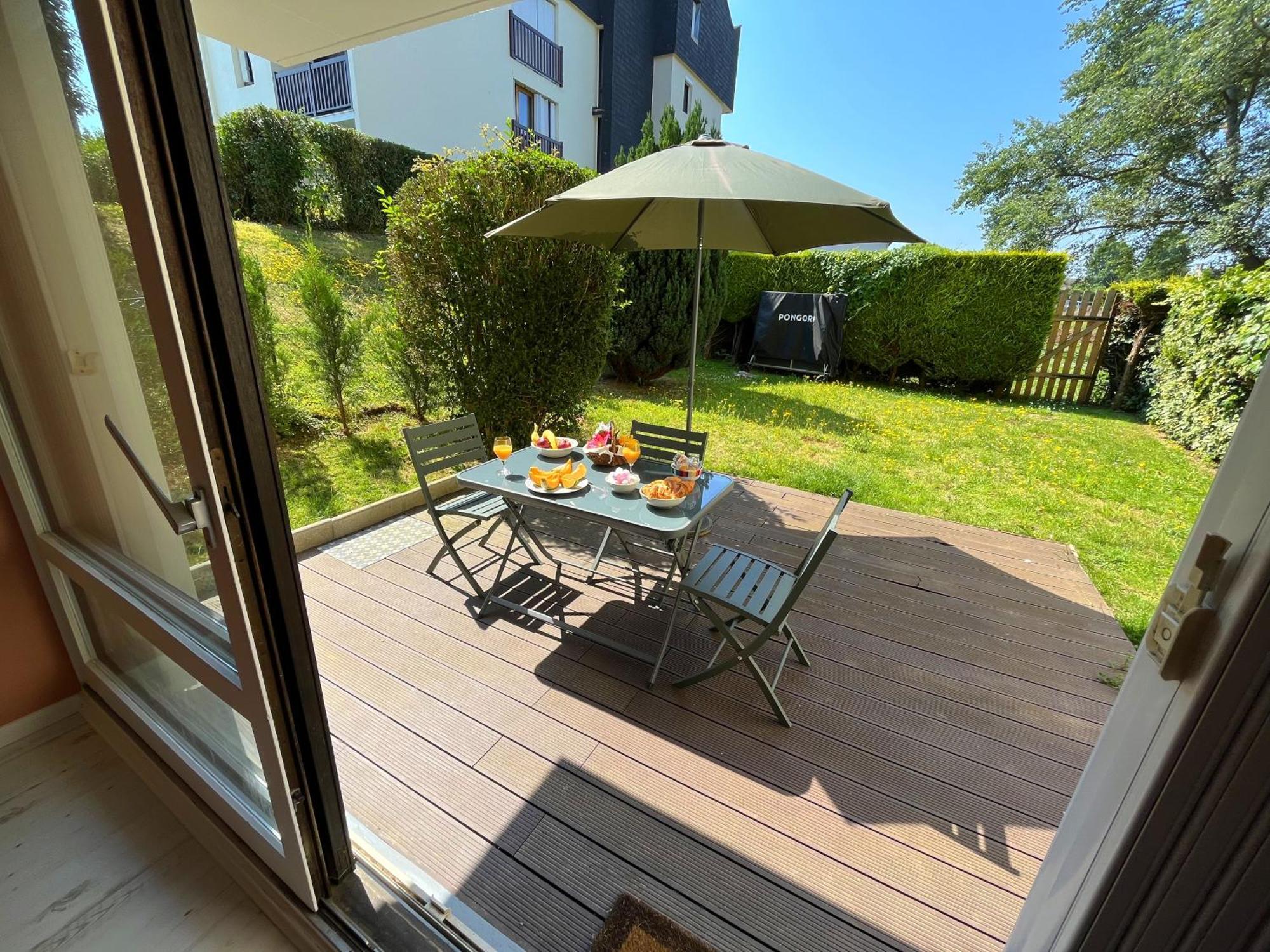 Studio Proche Plage - Parking Gratuit Et Prive - Terrasse Et Petit Jardin Cloture Курсел-сюр-Мер Екстериор снимка